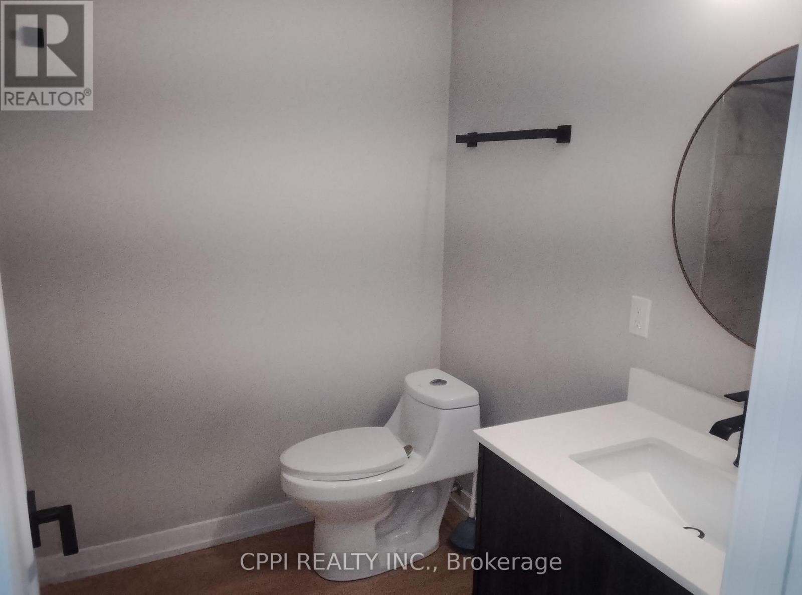 310 - 140 Simcoe Street, Peterborough (Town Ward 3), Ontario  K9H 0K5 - Photo 6 - X13117958