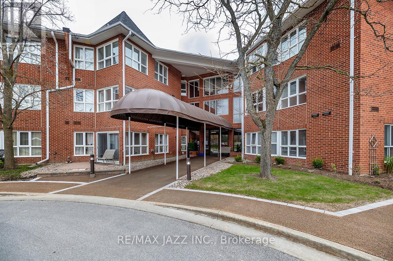 106 - 4 Heritage Way, Kawartha Lakes (Lindsay), Ontario  K9V 5Z2 - Photo 4 - X13119140