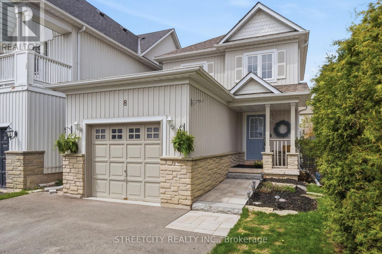 8 SHIPLEY AVENUE, clarington (newcastle), Ontario
