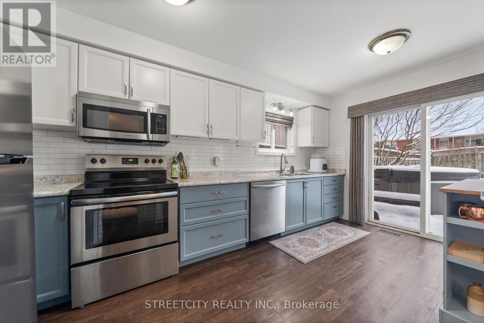 8 Shipley Avenue, Clarington (Newcastle), Ontario  L1B 1M6 - Photo 14 - E13120232