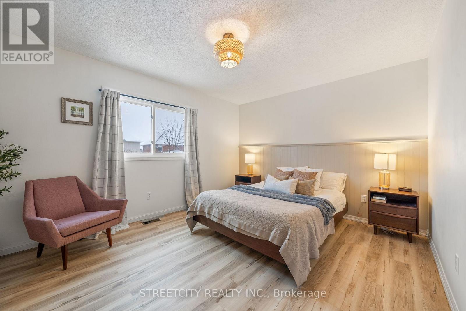 8 Shipley Avenue, Clarington (Newcastle), Ontario  L1B 1M6 - Photo 21 - E13120232