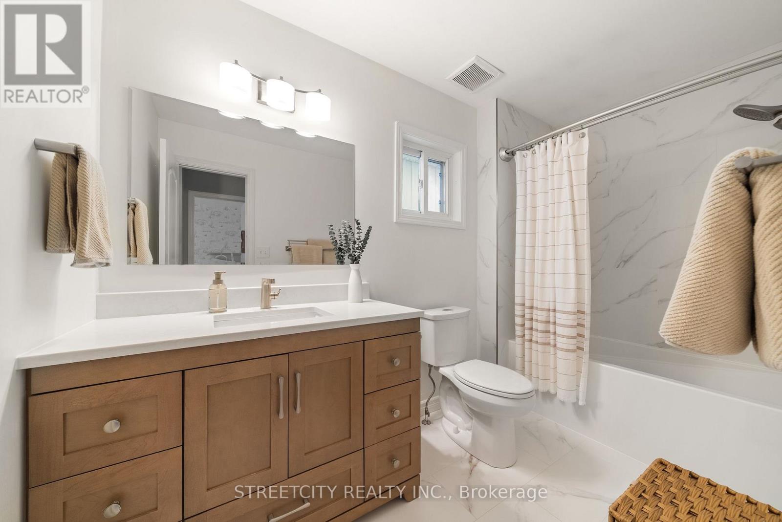 8 Shipley Avenue, Clarington (Newcastle), Ontario  L1B 1M6 - Photo 28 - E13120232