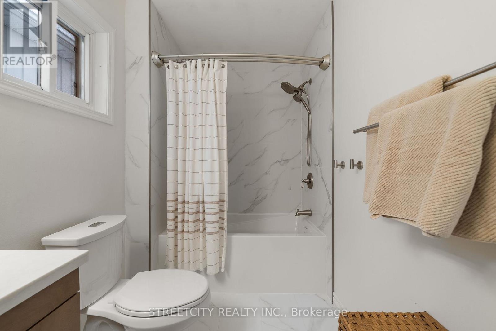8 Shipley Avenue, Clarington (Newcastle), Ontario  L1B 1M6 - Photo 29 - E13120232