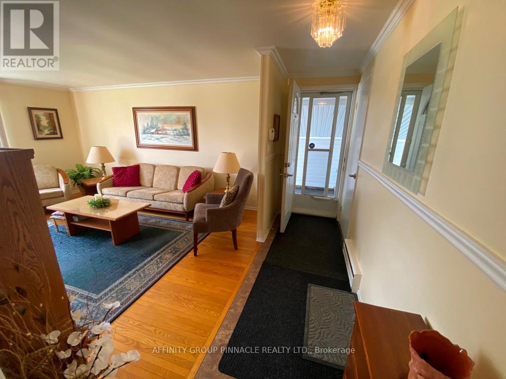 94 Sanderling Crescent, Kawartha Lakes (Lindsay), Ontario  K9V 4N2 - Photo 3 - X13120488