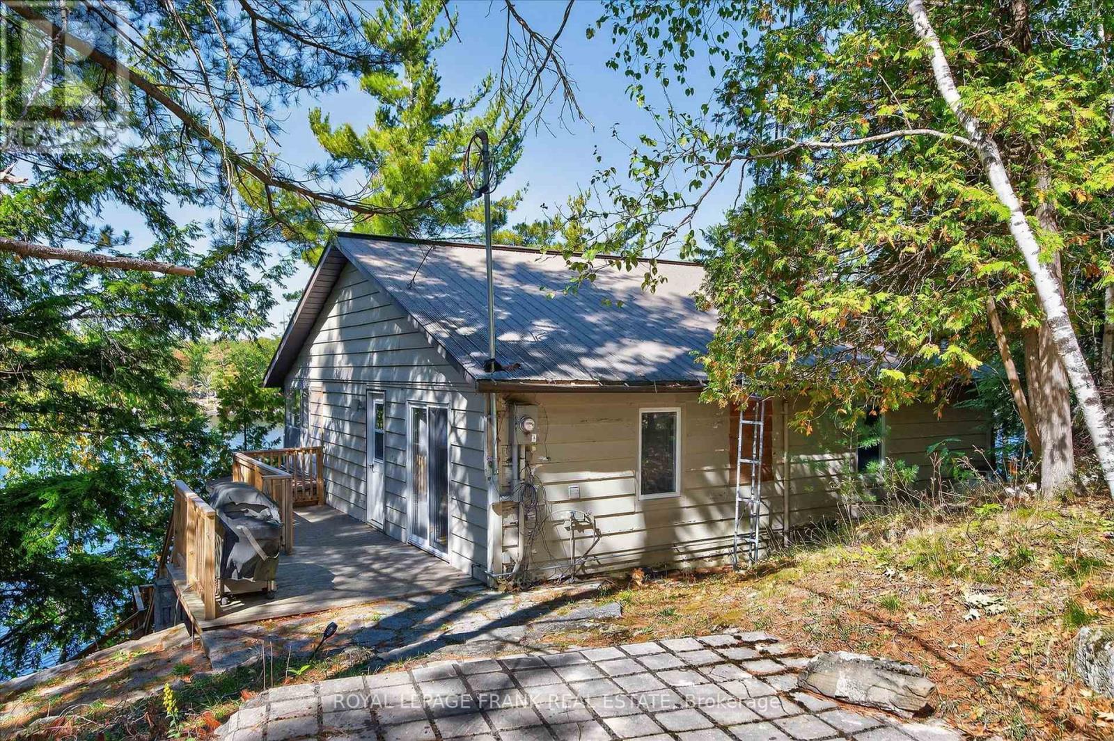 1702 South Bayshore Road W, Douro-Dummer, Ontario  K0L 2H0 - Photo 8 - X13120714