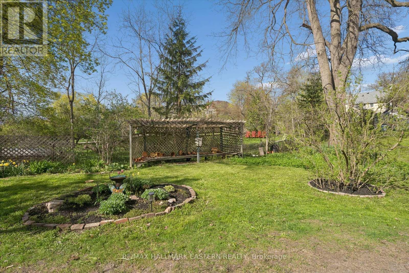 301 Engleburn Avenue, Peterborough (Ashburnham Ward 4), Ontario  K9H 1S8 - Photo 37 - X13120836