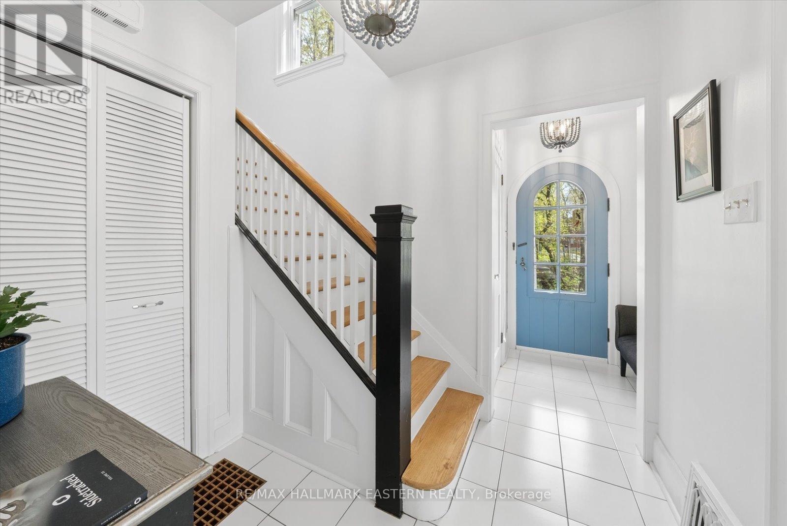 301 Engleburn Avenue, Peterborough (Ashburnham Ward 4), Ontario  K9H 1S8 - Photo 6 - X13120836