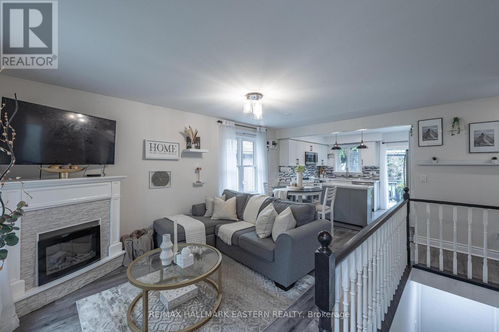 297 Towerhill Road, Peterborough (Northcrest Ward 5), Ontario  K9H 7N1 - Photo 4 - X13120904