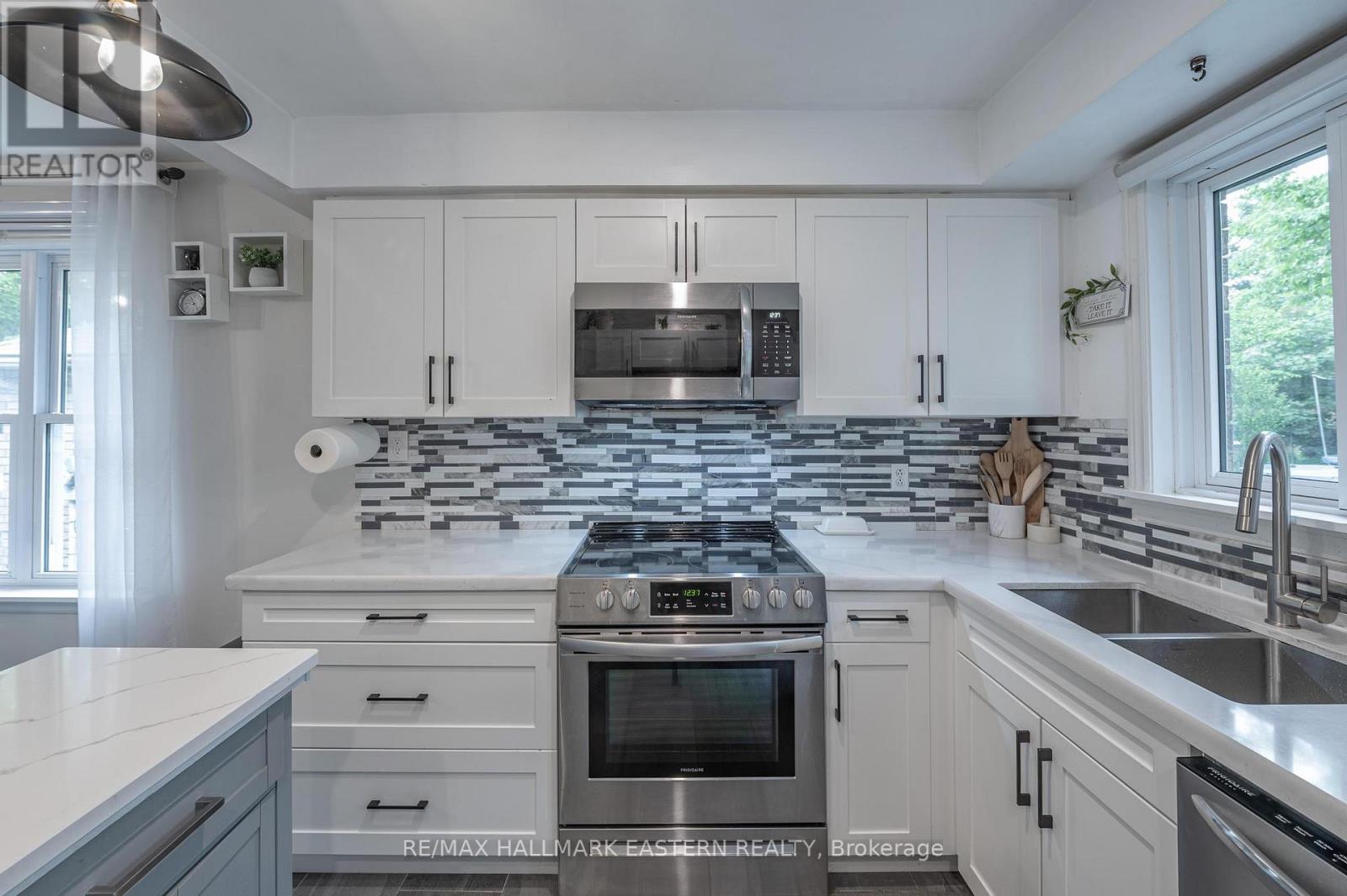297 Towerhill Road, Peterborough (Northcrest Ward 5), Ontario  K9H 7N1 - Photo 7 - X13120904