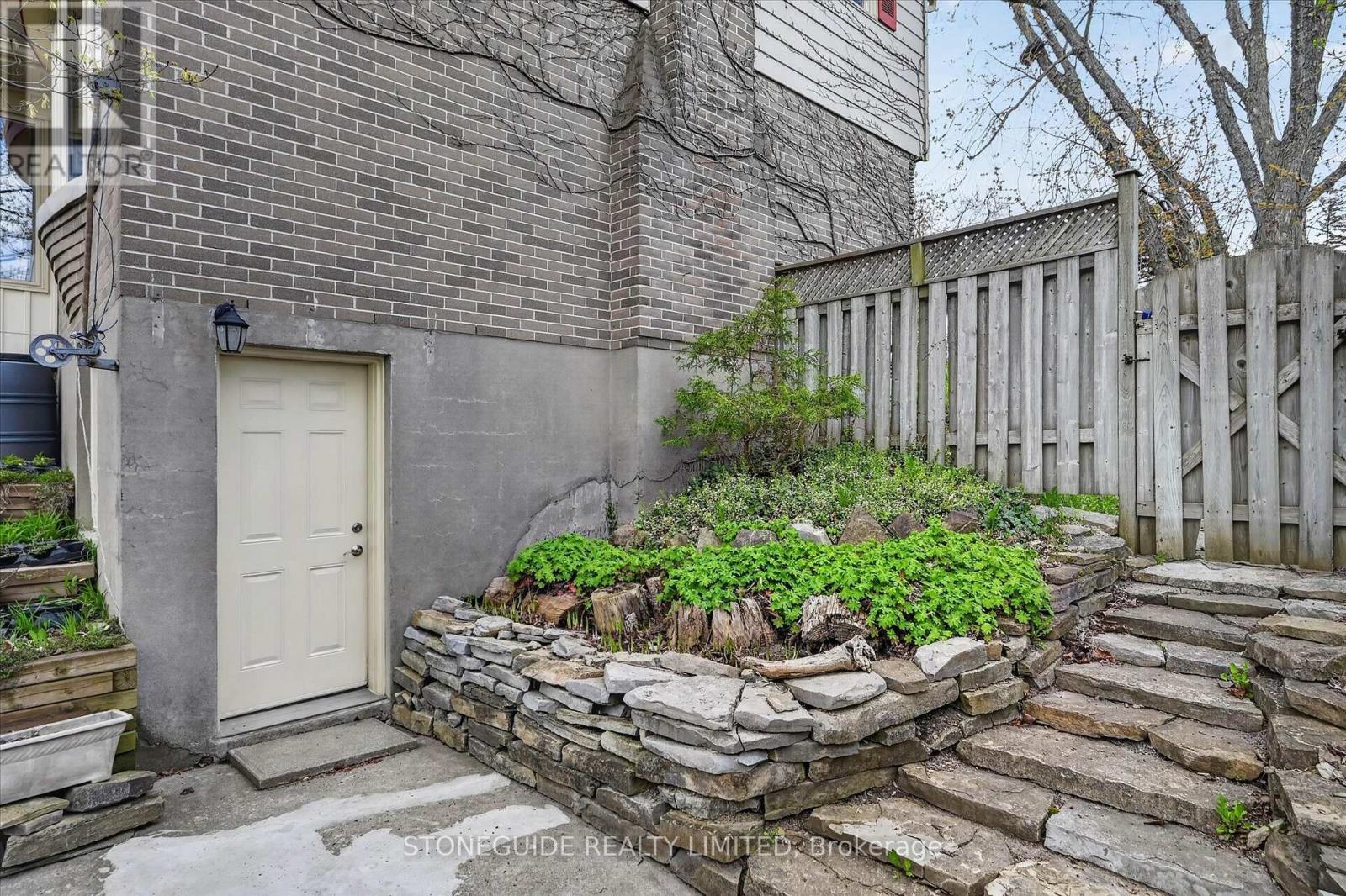 1 Cindy Street, Peterborough (Monaghan Ward 2), Ontario  K9J 6M5 - Photo 43 - X13121456