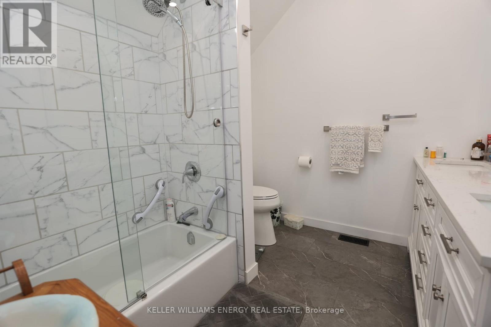27300 Hwy 28 South Highway S, Highlands East (Cardiff Ward), Ontario  K0L 1M0 - Photo 10 - X13121826