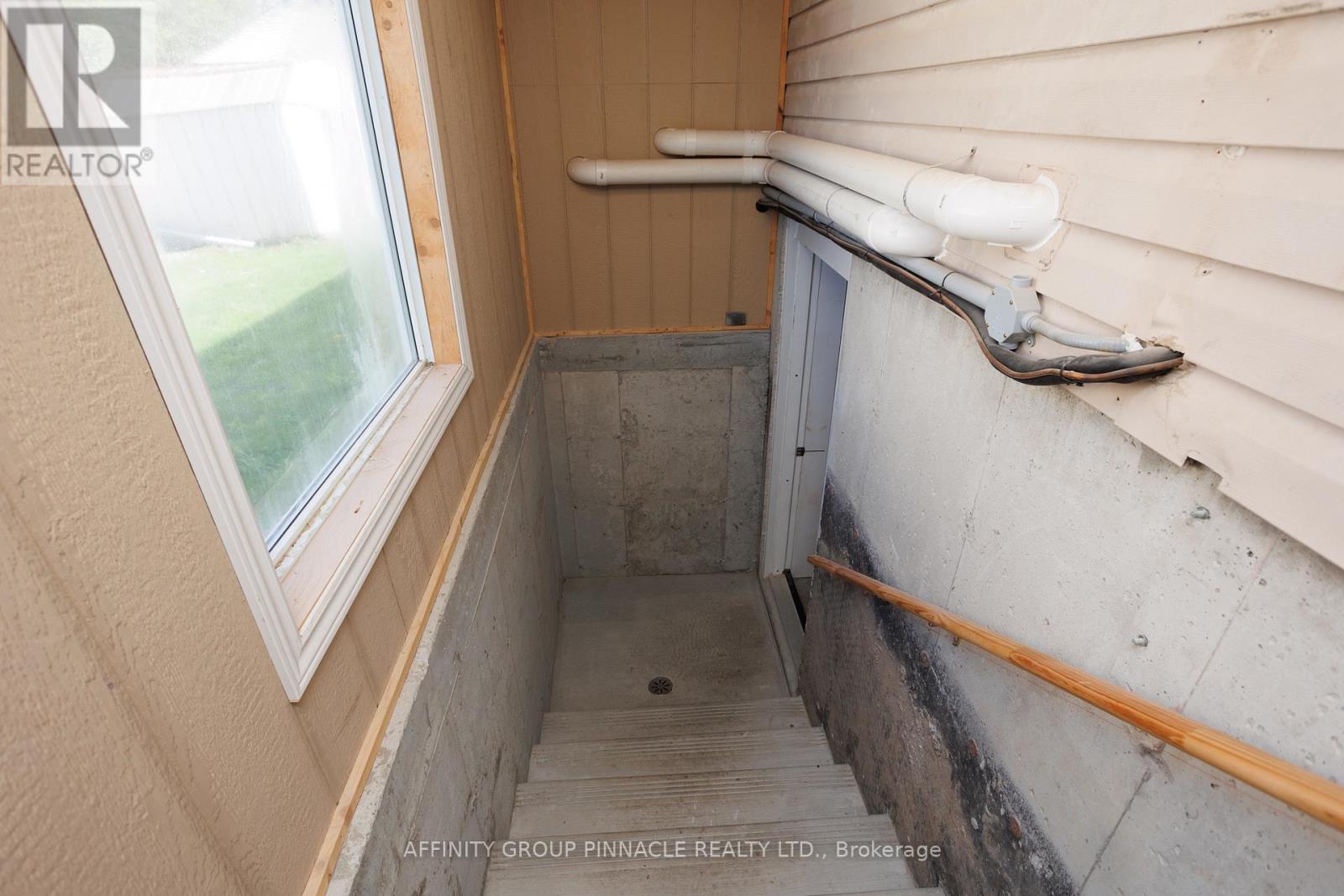 4 Champlain Boulevard, Kawartha Lakes (Lindsay), Ontario  K9V 0H9 - Photo 20 - X13121896