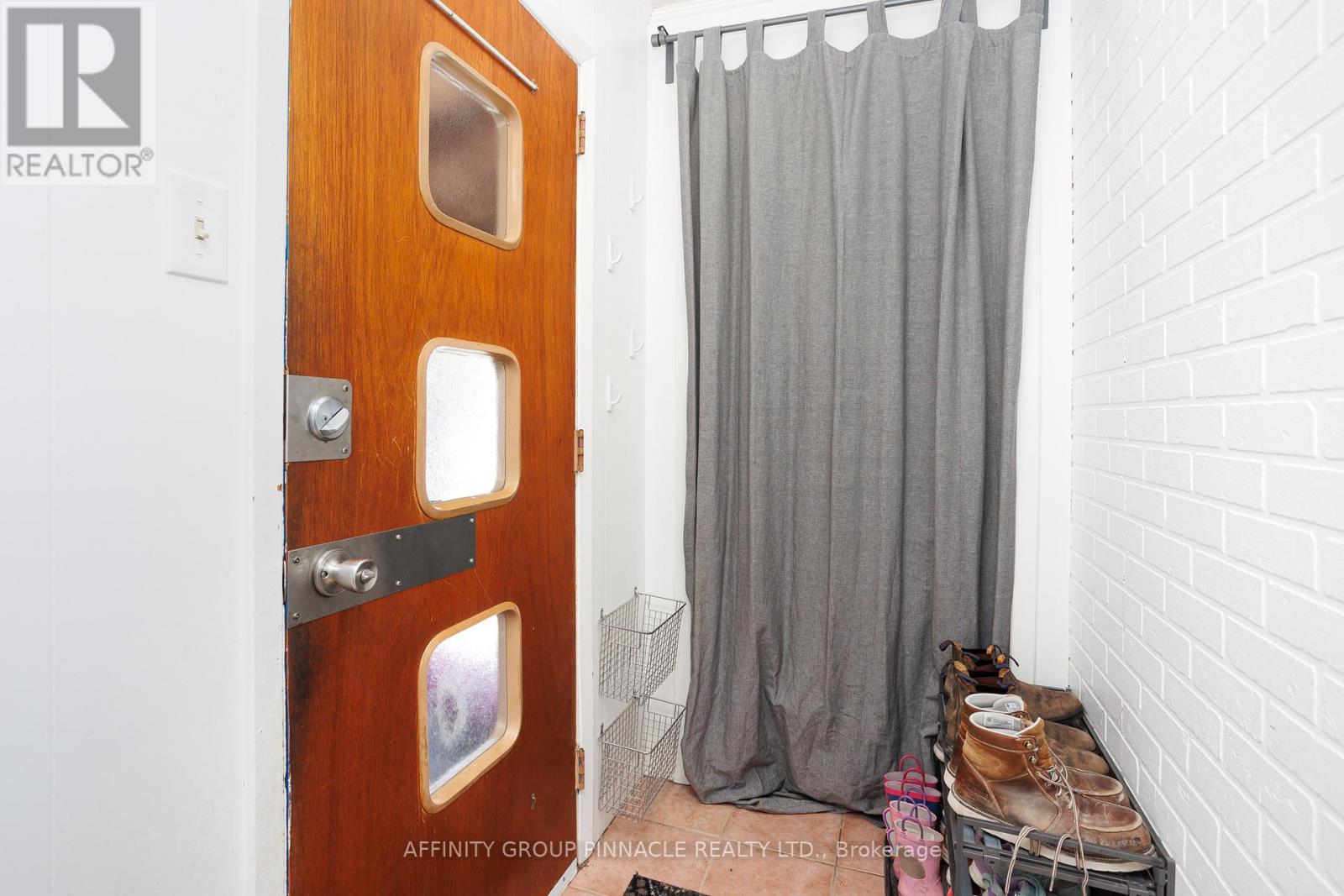 7 Churchill Crescent, Kawartha Lakes (Lindsay), Ontario  K9V 3Y7 - Photo 5 - X13121964