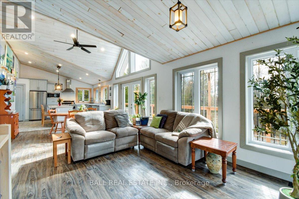 1404 Hybla Road, Hastings Highlands (Monteagle Ward), Ontario  K0L 1C0 - Photo 12 - X13122014
