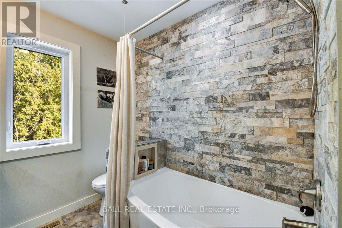 1404 Hybla Road, Hastings Highlands (Monteagle Ward), Ontario  K0L 1C0 - Photo 14 - X13122014