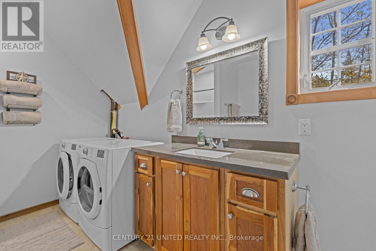 28 Van Luven Lane, Bancroft (Bancroft Ward), Ontario  K0L 1C0 - Photo 32 - X13122762