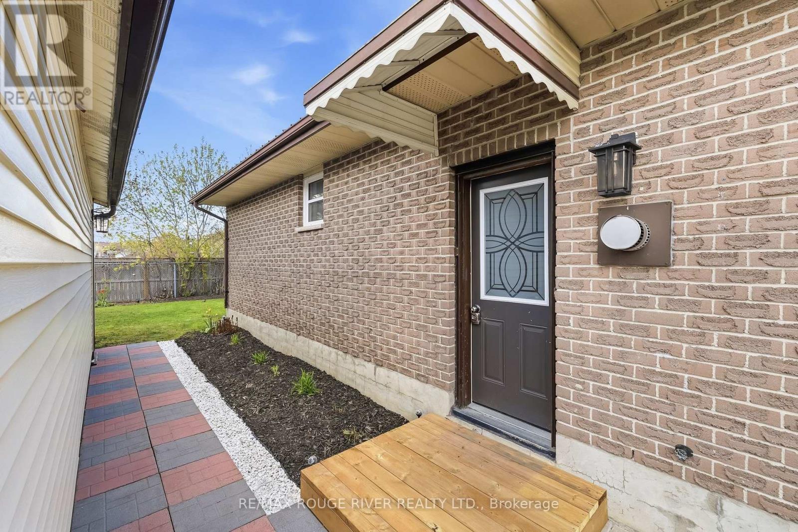 19 Caroline Street, Kawartha Lakes (Lindsay), Ontario  K9V 1T2 - Photo 43 - X13123568