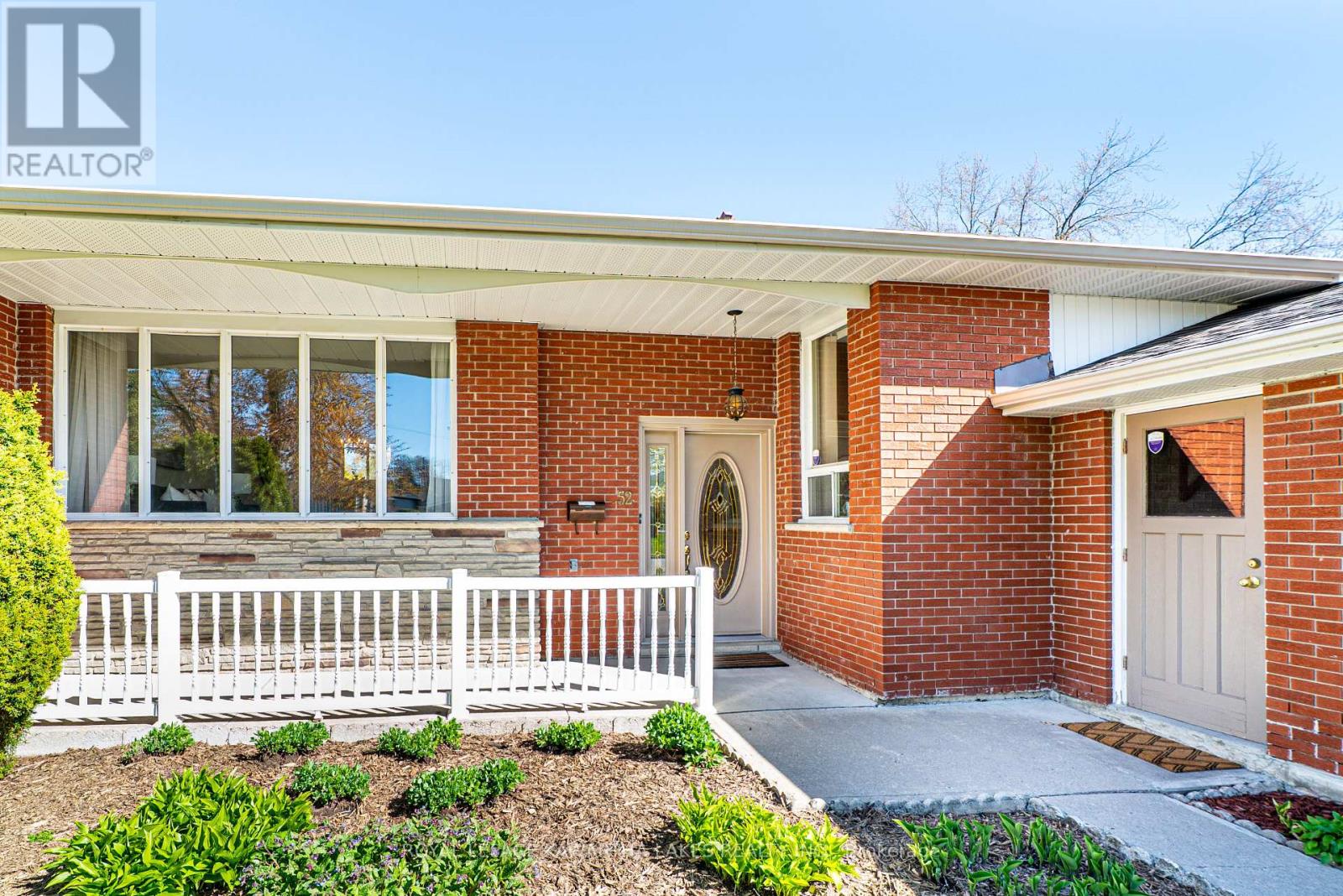 52 Sanderling Crescent, Kawartha Lakes (Lindsay), Ontario  K9V 4N2 - Photo 2 - X13123596