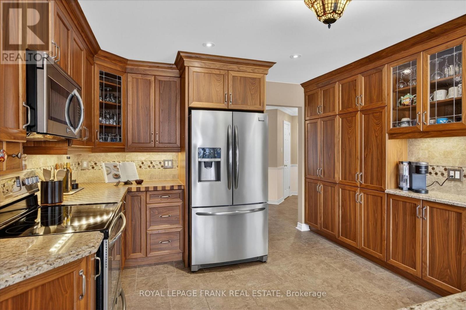 51 Ridgewood Court, Peterborough (Monaghan Ward 2), Ontario  K9J 8A1 - Photo 14 - X13124288