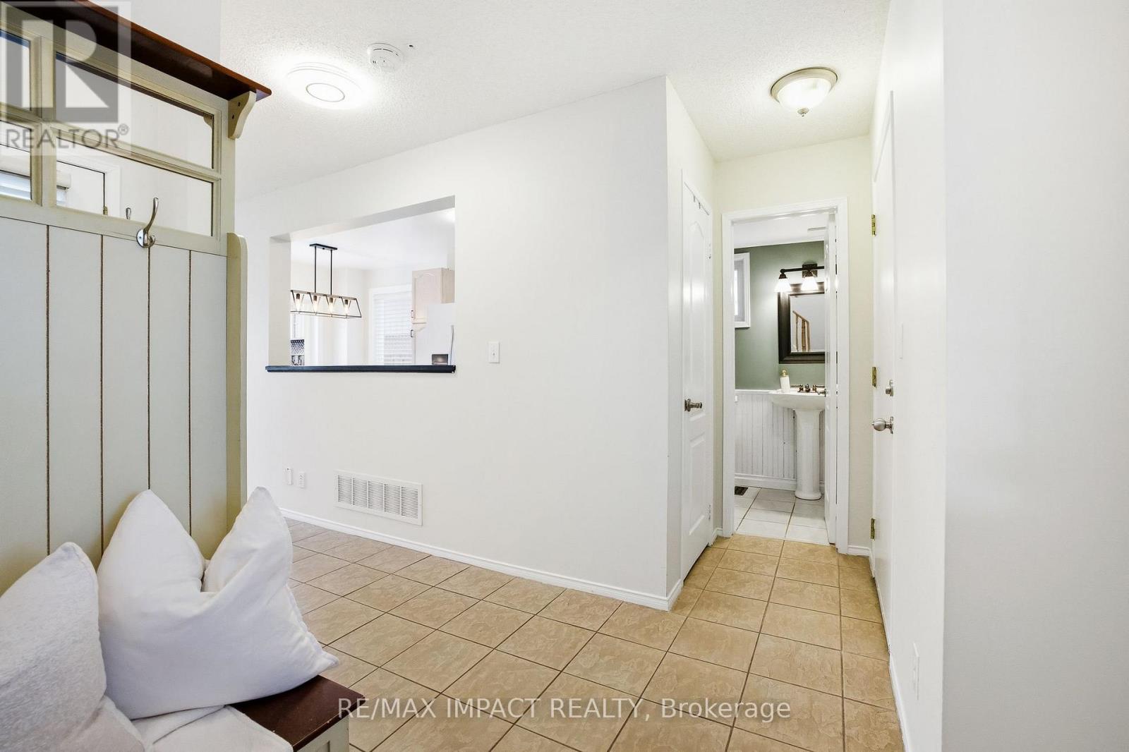 31 Shipley Avenue, Clarington (Newcastle), Ontario  L1B 1M7 - Photo 15 - E13127074