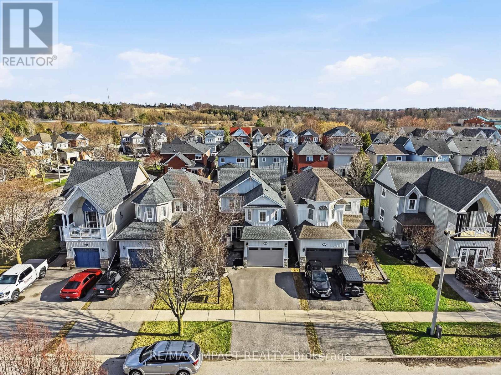 31 Shipley Avenue, Clarington (Newcastle), Ontario  L1B 1M7 - Photo 2 - E13127074