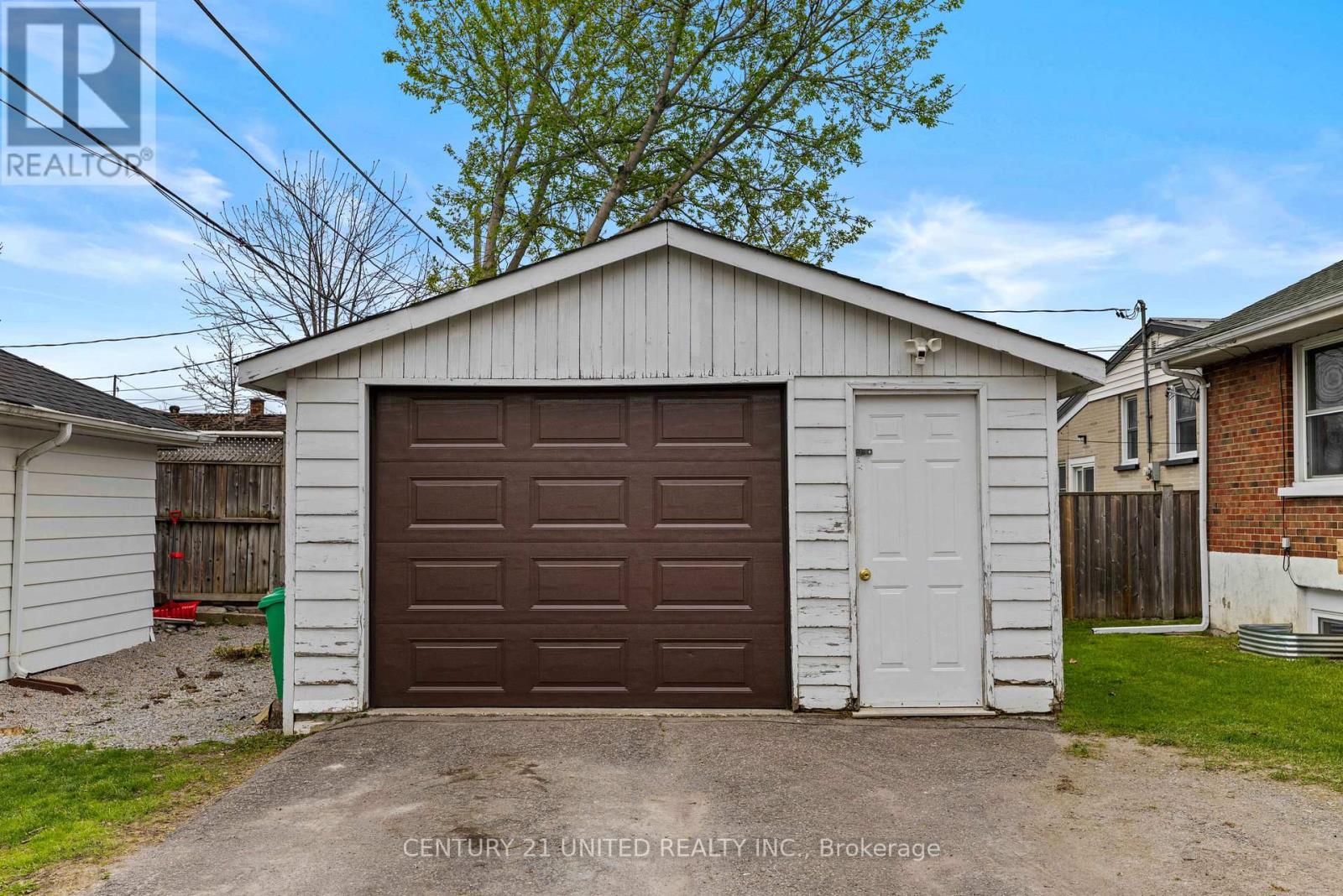 605 Harold Drive, Peterborough (Otonabee Ward 1), Ontario  K9J 3X9 - Photo 4 - X13126686