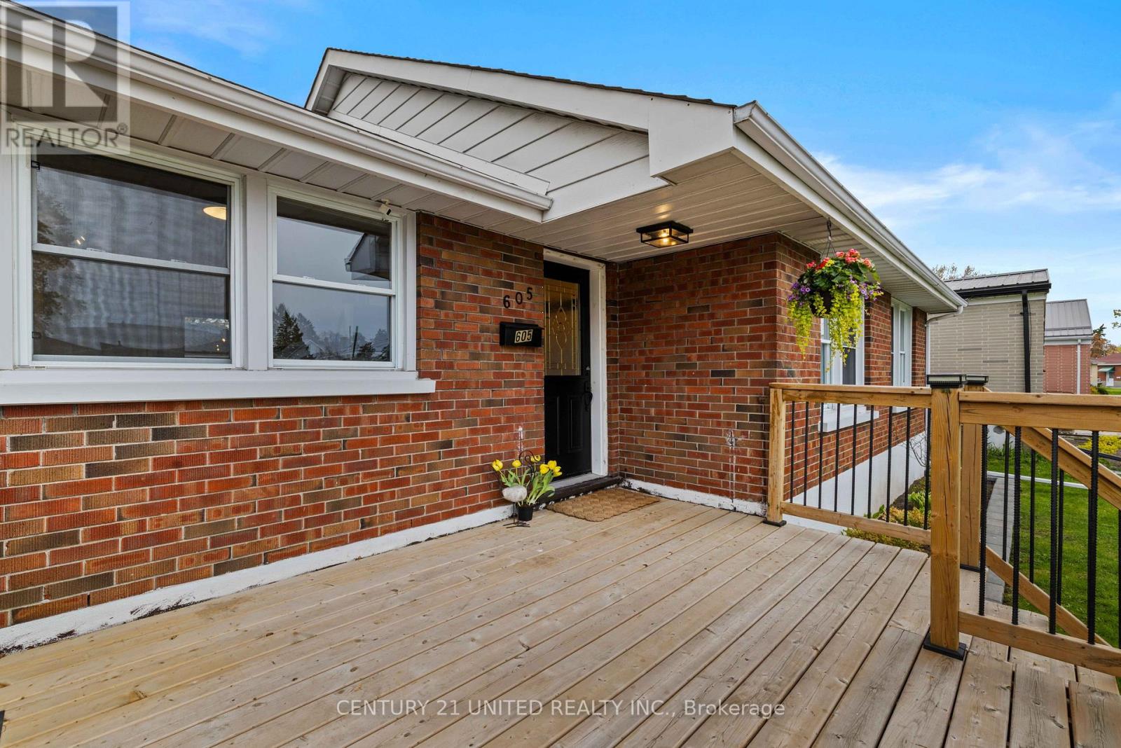 605 Harold Drive, Peterborough (Otonabee Ward 1), Ontario  K9J 3X9 - Photo 5 - X13126686