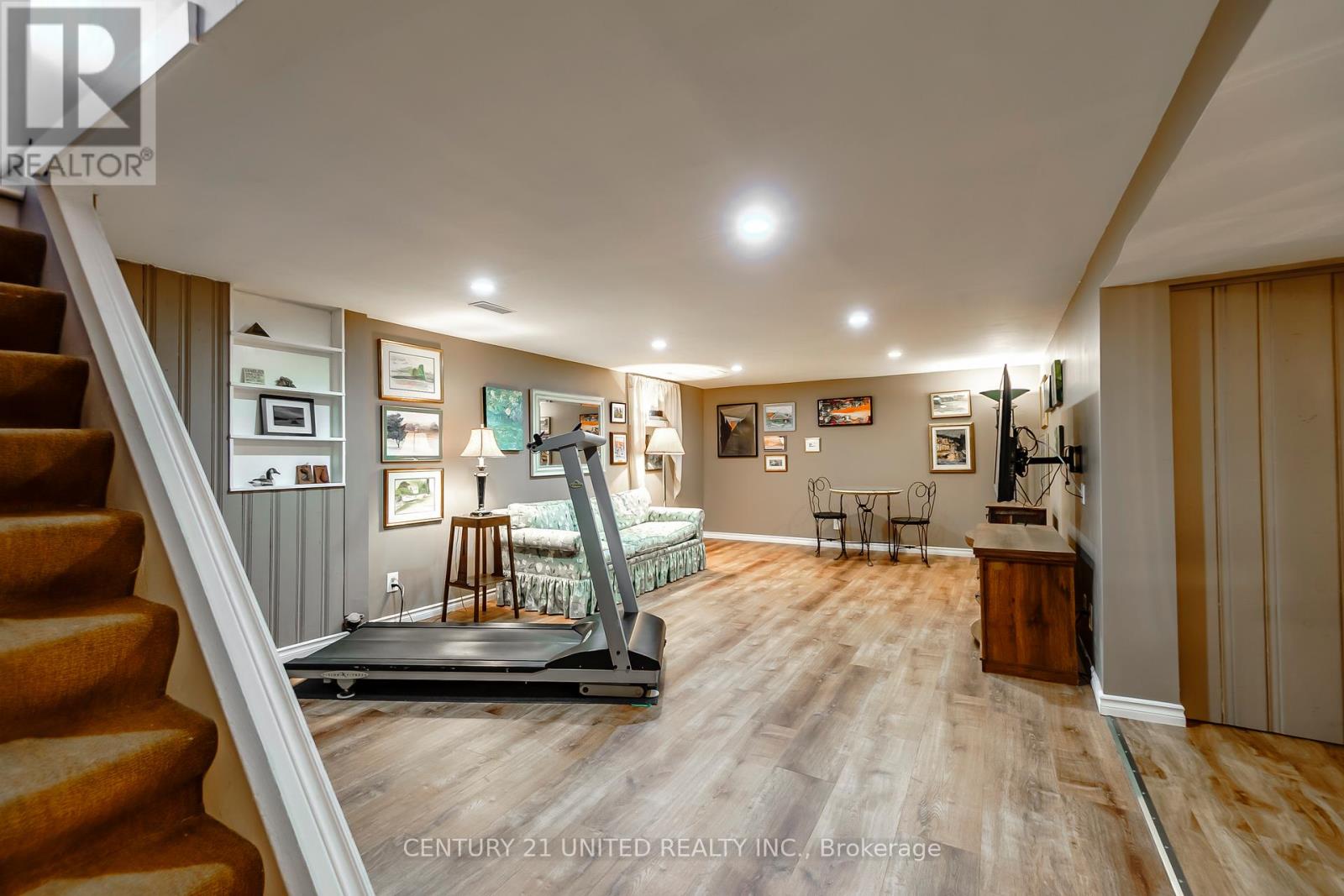 682 Victory Crescent, Peterborough (Town Ward 3), Ontario  K9J 4T3 - Photo 33 - X13126986
