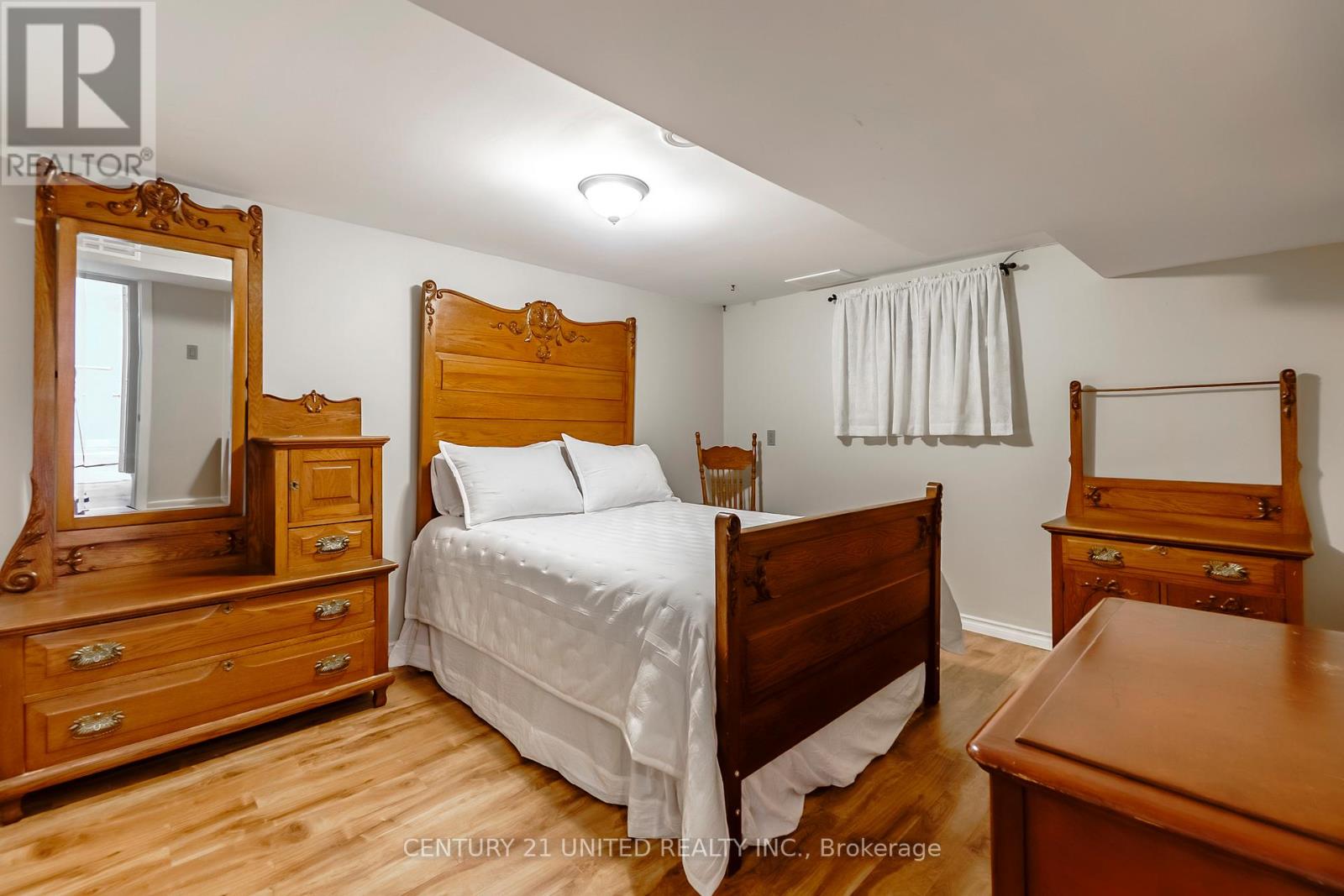 682 Victory Crescent, Peterborough (Town Ward 3), Ontario  K9J 4T3 - Photo 38 - X13126986