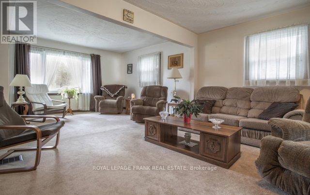 43 Toronto Street, Clarington (Newcastle), Ontario  L1B 1C2 - Photo 5 - E13127876