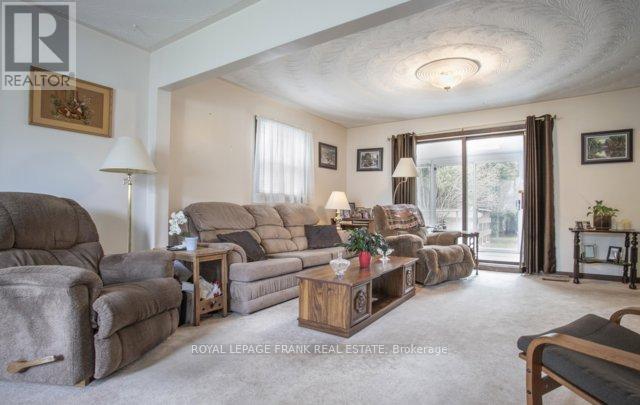 43 Toronto Street, Clarington (Newcastle), Ontario  L1B 1C2 - Photo 6 - E13127876