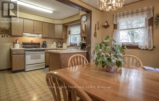 43 Toronto Street, Clarington (Newcastle), Ontario  L1B 1C2 - Photo 8 - E13127876
