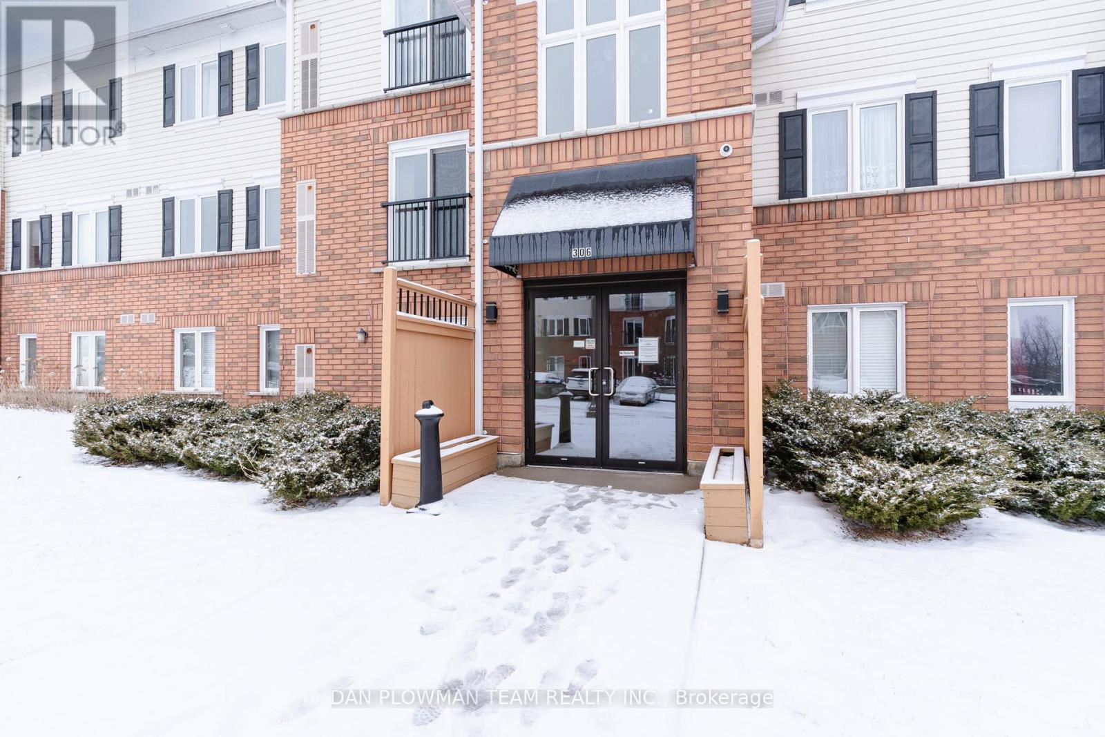 209 - 306 Spillsbury Drive, Peterborough (Otonabee Ward 1), Ontario  K9K 0B5 - Photo 3 - X13128598