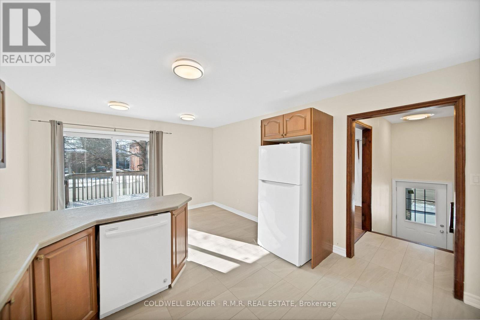 60 Albert Street S, Kawartha Lakes (Lindsay), Ontario  K9V 3H1 - Photo 6 - X13129200
