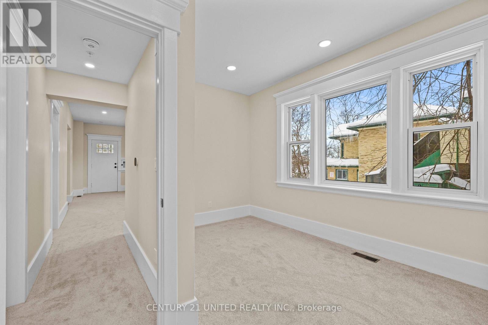375 Downie Street, Peterborough (Town Ward 3), Ontario  K9H 4J4 - Photo 2 - X13130030