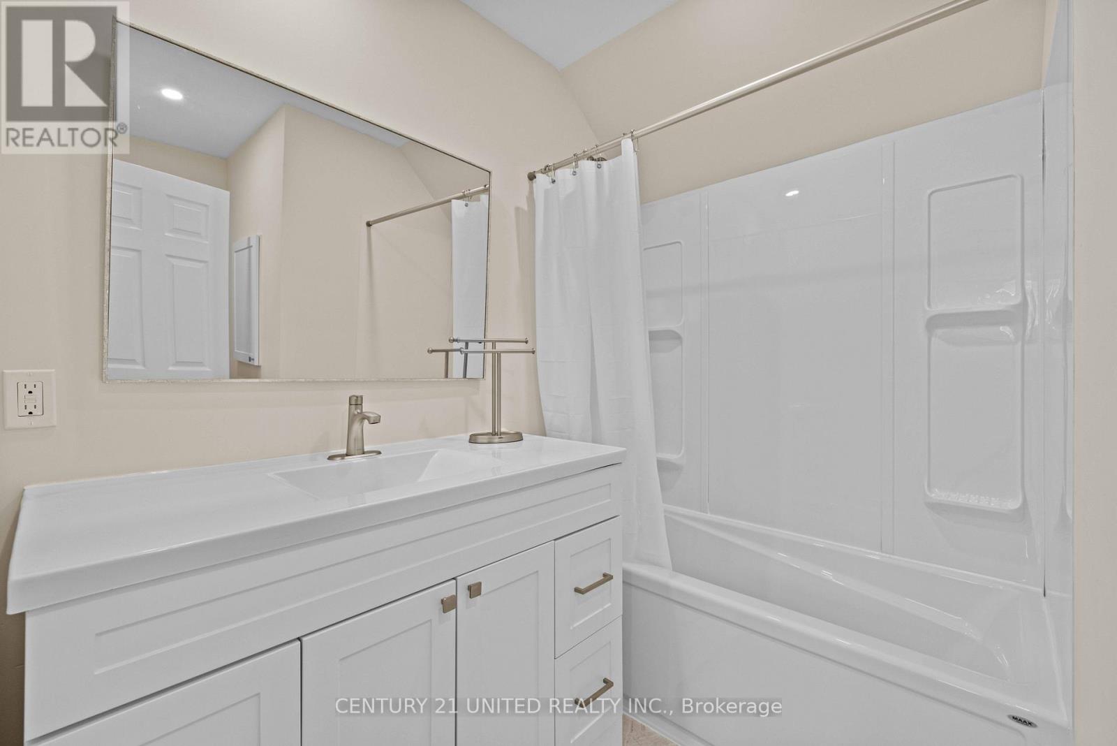 375 Downie Street, Peterborough (Town Ward 3), Ontario  K9H 4J4 - Photo 8 - X13130030