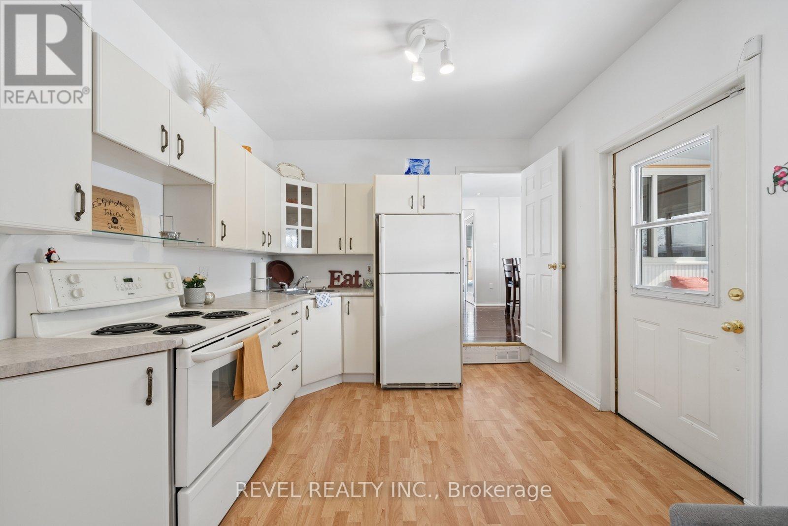 284 Victoria Avenue N, Kawartha Lakes (Lindsay), Ontario  K9V 6A8 - Photo 18 - X13130824