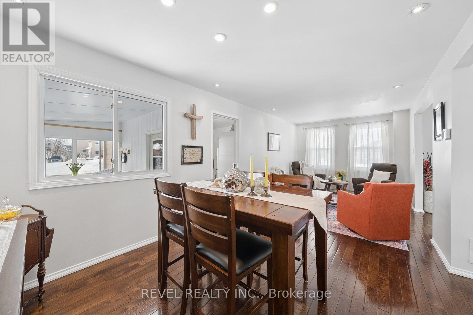 284 Victoria Avenue N, Kawartha Lakes (Lindsay), Ontario  K9V 6A8 - Photo 9 - X13130824