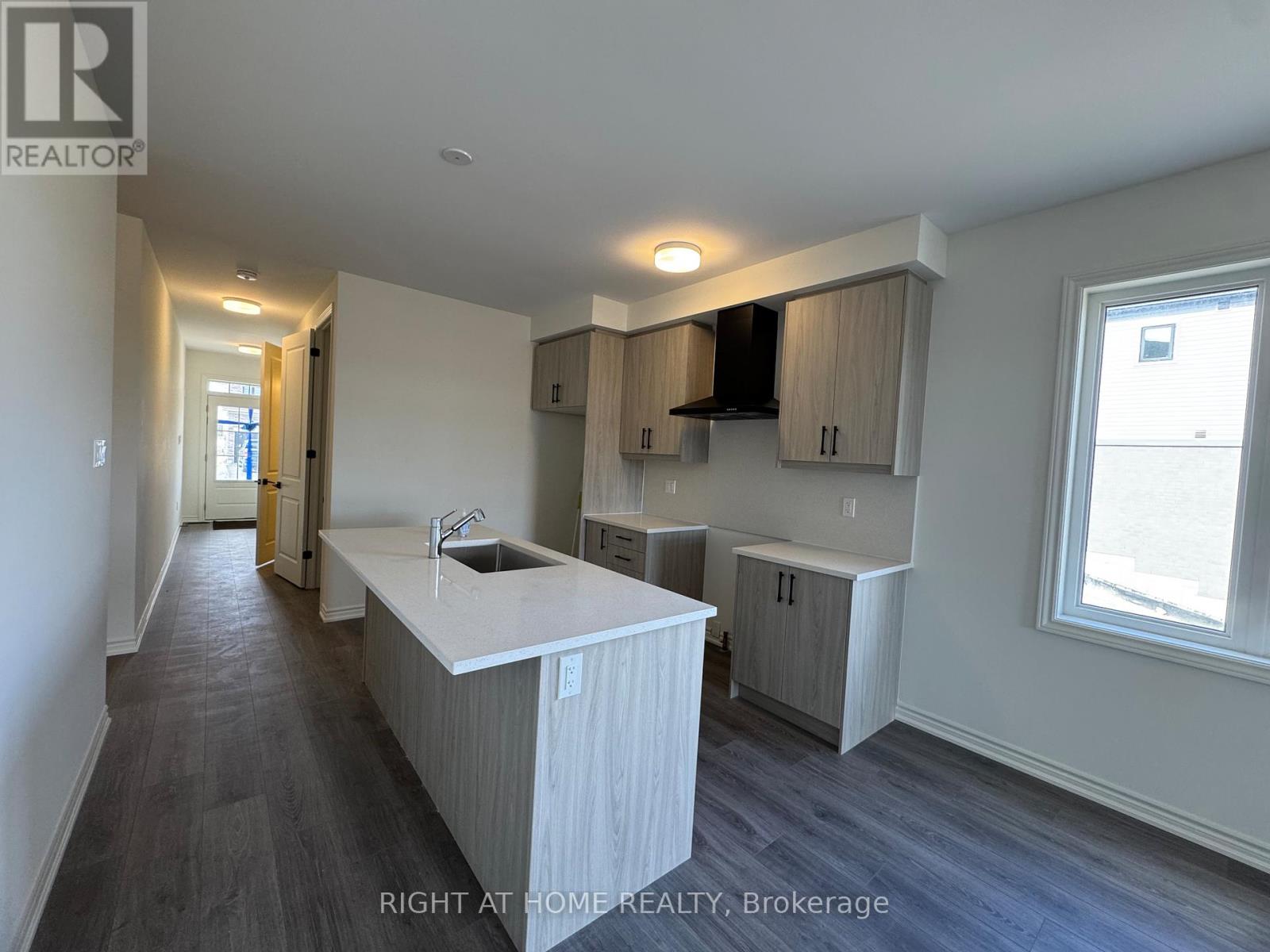 62 Debois St Main Unit Street, Kawartha Lakes (Lindsay), Ontario  K9V 6A9 - Photo 11 - X13131404