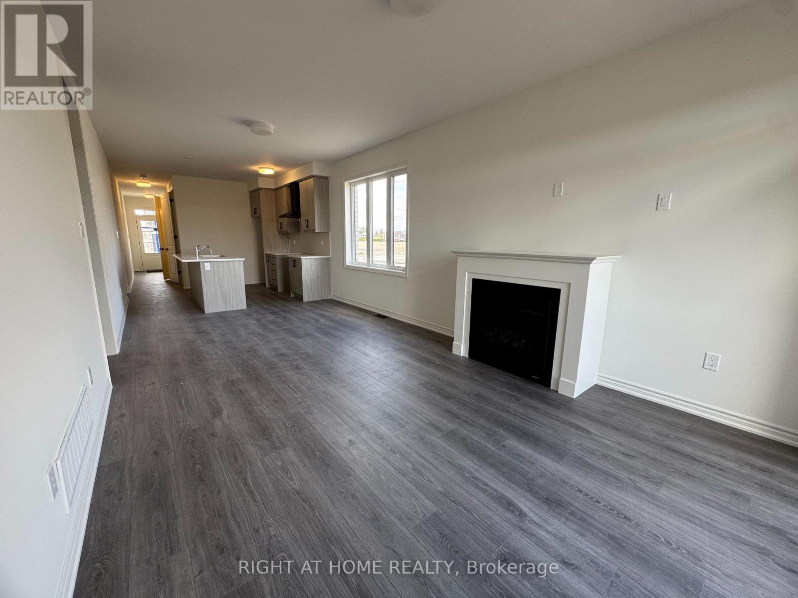 62 Debois St Main Unit Street, Kawartha Lakes (Lindsay), Ontario  K9V 6A9 - Photo 12 - X13131404