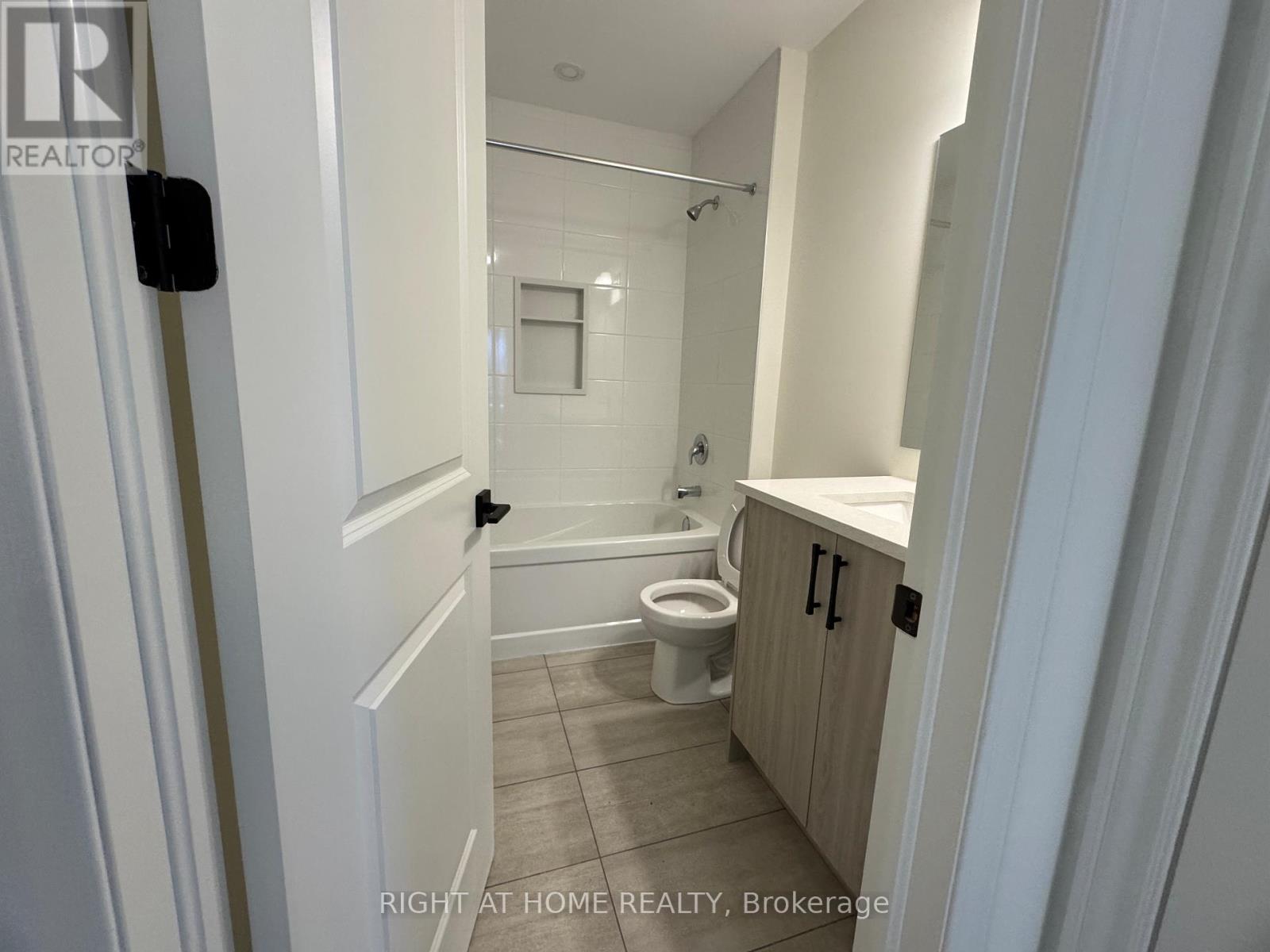 62 Debois St Main Unit Street, Kawartha Lakes (Lindsay), Ontario  K9V 6A9 - Photo 33 - X13131404