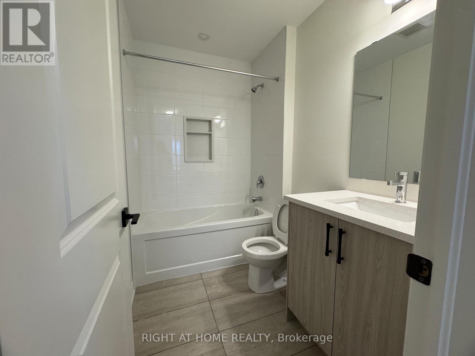 62 Debois St Main Unit Street, Kawartha Lakes (Lindsay), Ontario  K9V 6A9 - Photo 34 - X13131404