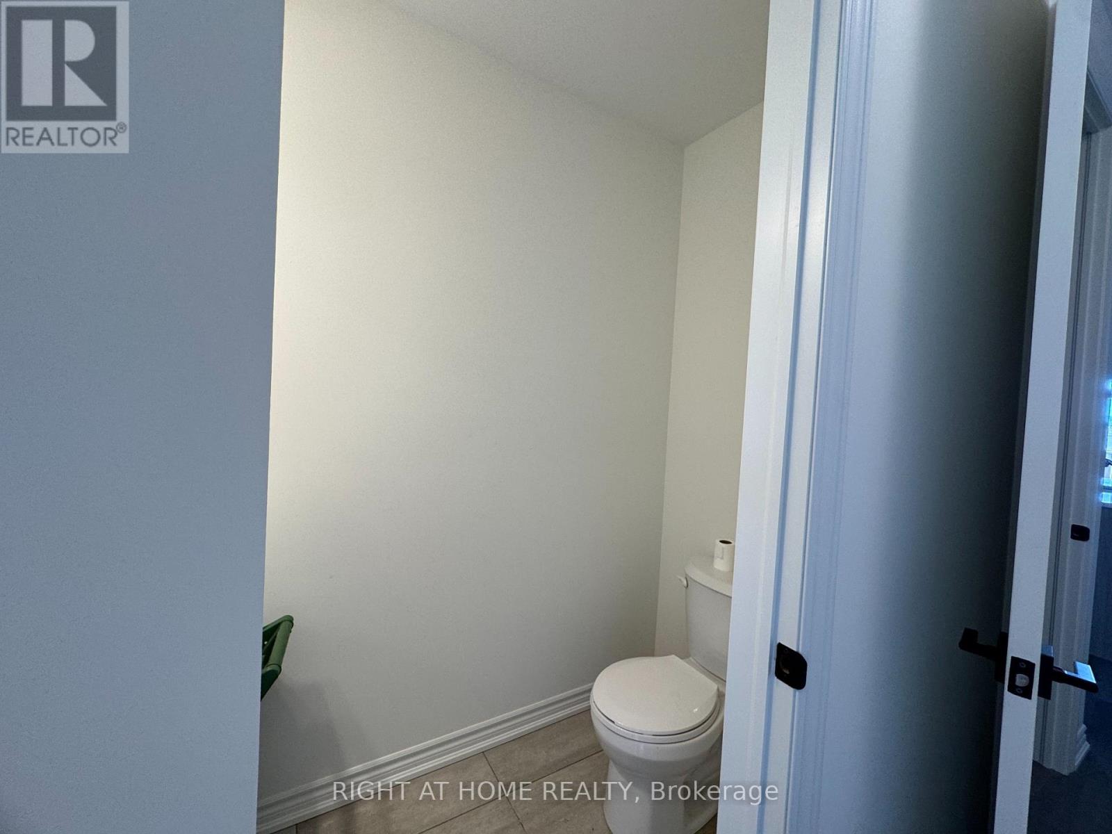 62 Debois St Main Unit Street, Kawartha Lakes (Lindsay), Ontario  K9V 6A9 - Photo 7 - X13131404