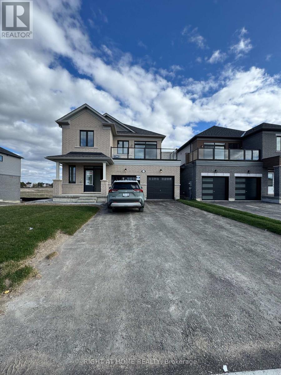 62 DEBOIS ST 2ND UNIT STREET, kawartha lakes (lindsay), Ontario