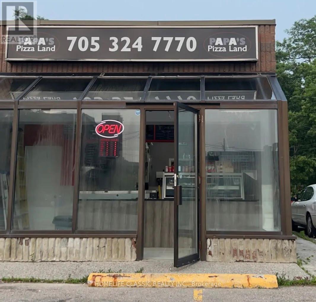 24 Lindsay Street S, Kawartha Lakes (Lindsay), Ontario  K9V 2L8 - Photo 2 - X13131624