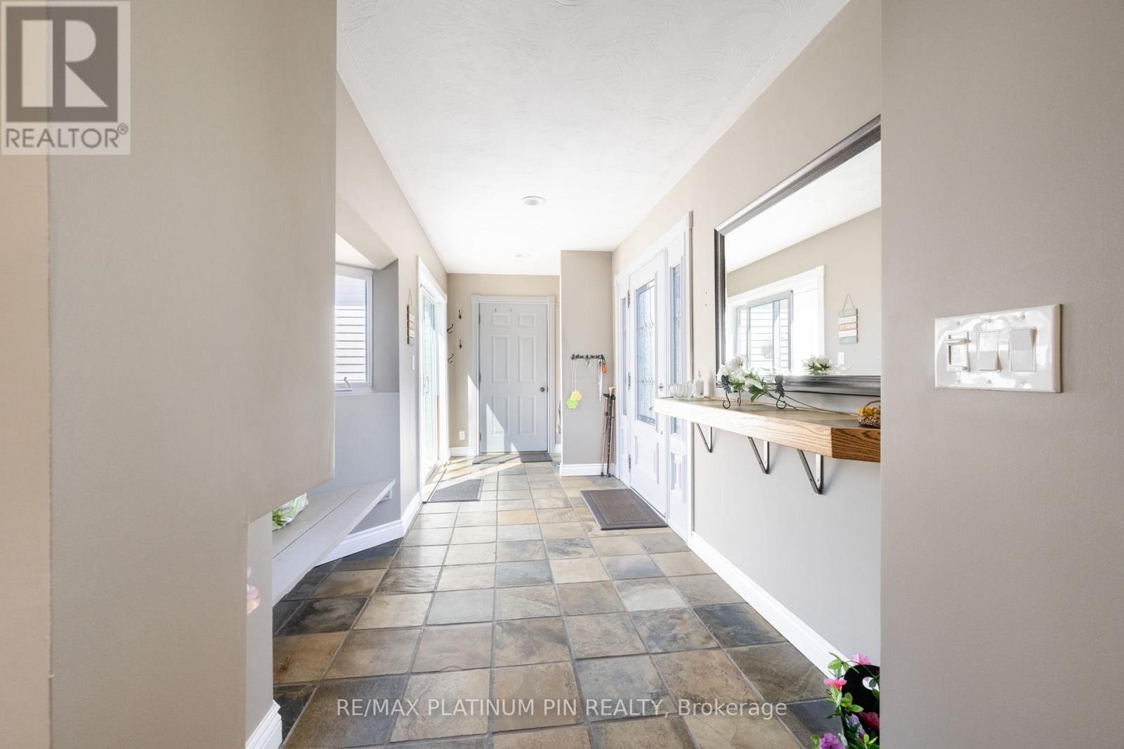 21 Longfield Drive, Kawartha Lakes (Manvers), Ontario  L0A 1A0 - Photo 2 - X13131932