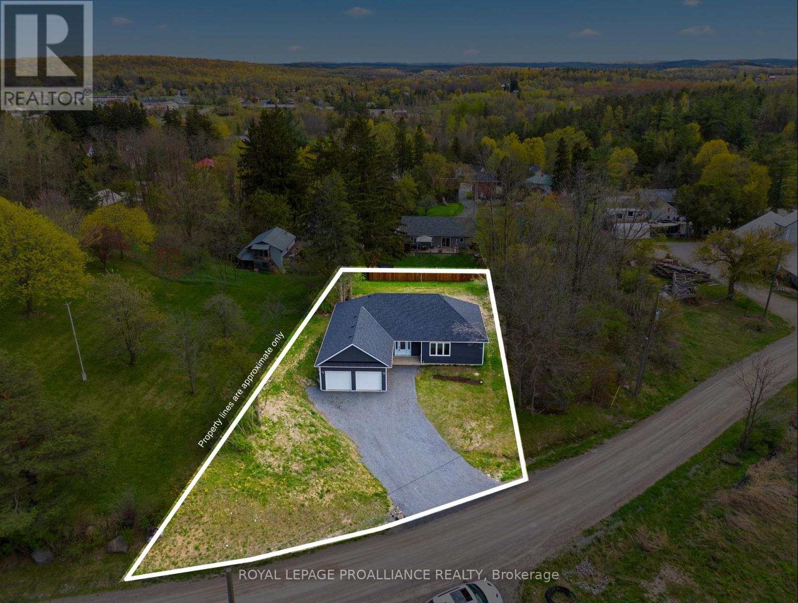 76 Windsor Avenue, Trent Hills (Campbellford), Ontario  K0L 1L0 - Photo 3 - X13132108