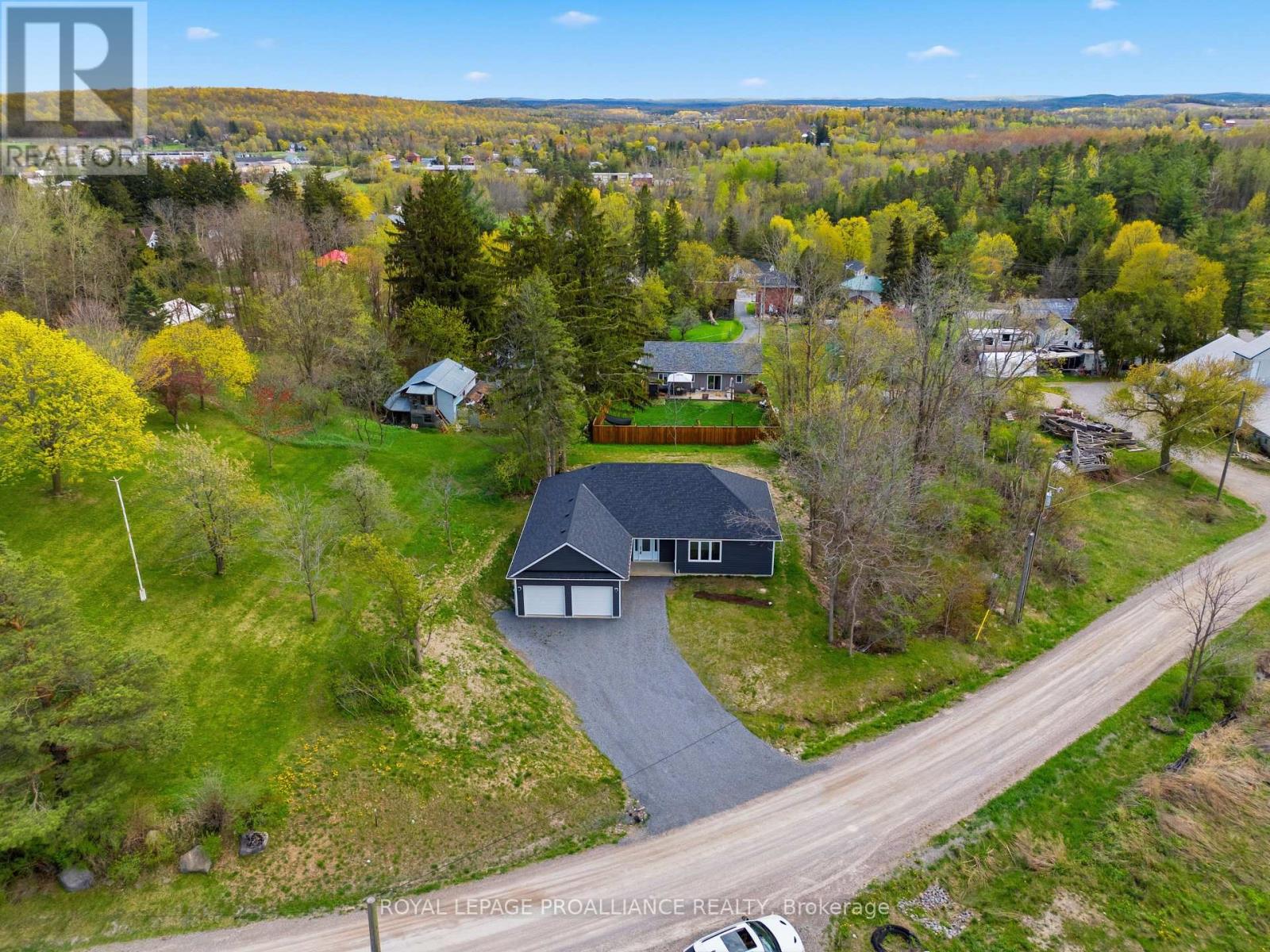 76 Windsor Avenue, Trent Hills (Campbellford), Ontario  K0L 1L0 - Photo 4 - X13132108