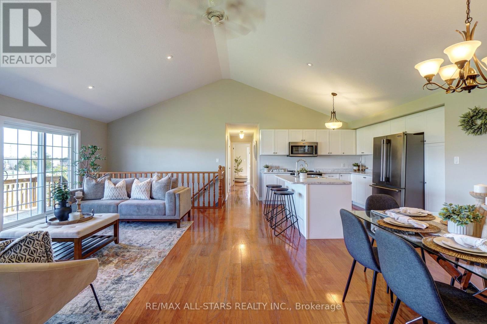 14 Laurent Boulevard, Kawartha Lakes (Lindsay), Ontario  K9V 6G3 - Photo 4 - X13132198