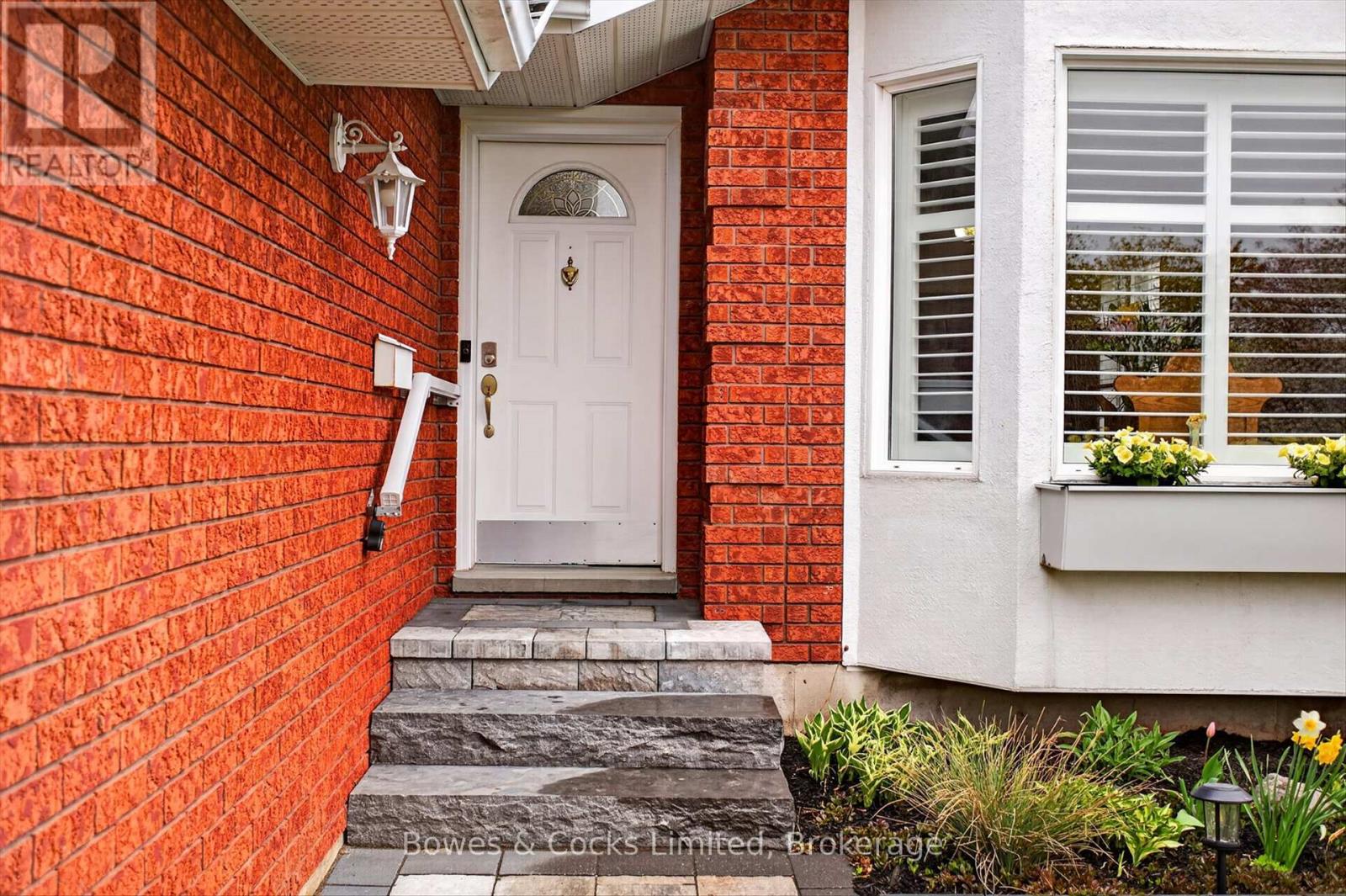 18 Wintergreen Court, Peterborough (Monaghan Ward 2), Ontario  K9K 2J8 - Photo 6 - X13132804